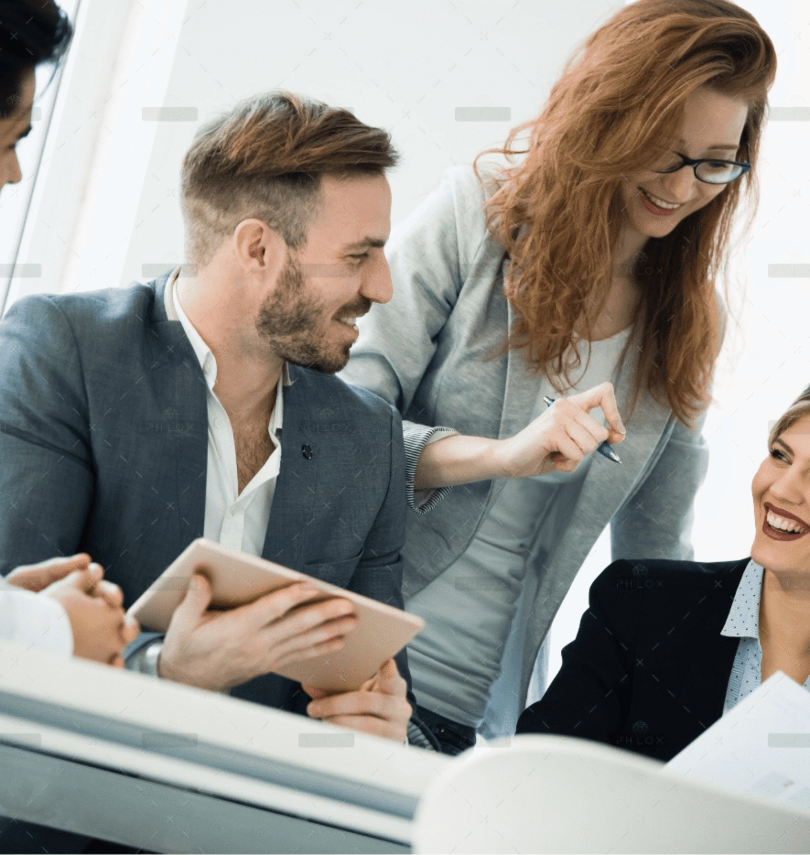 demo-attachment-54-creative-business-people-working-on-business-DZNE5P6